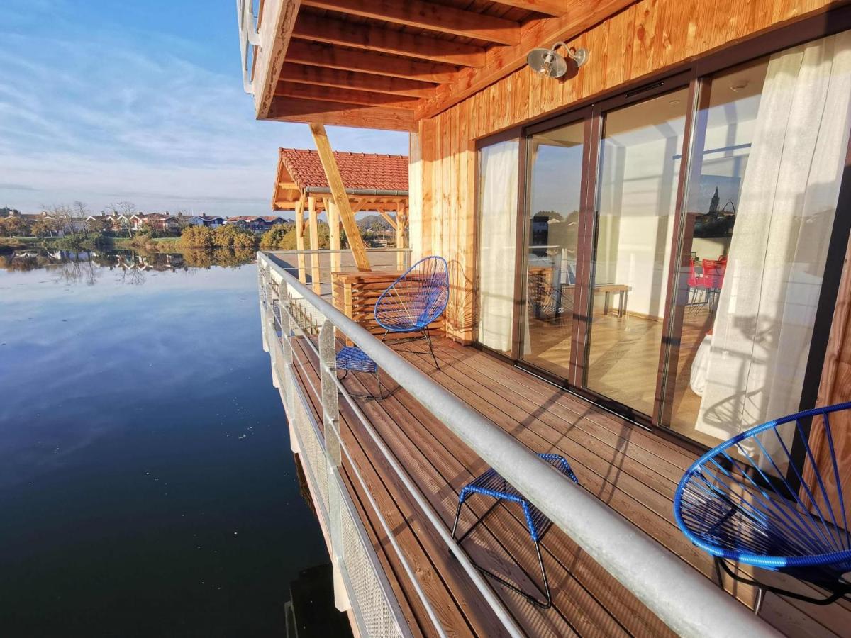 Aparthotel Les 12 De Larros Gujan-Mestras Exteriér fotografie