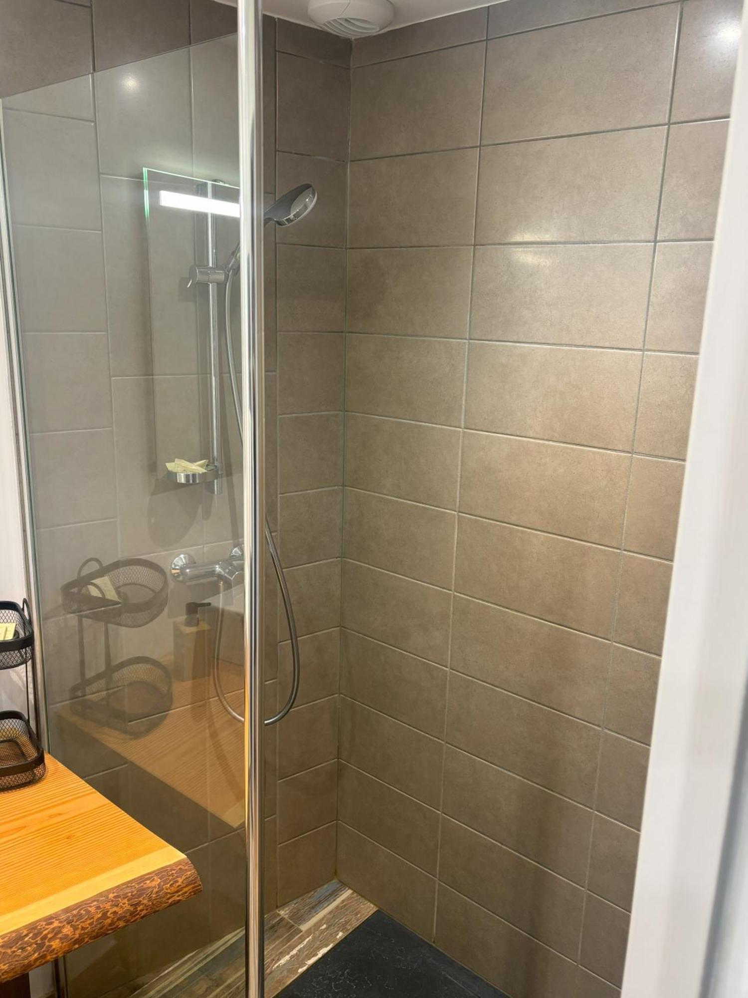 Aparthotel Les 12 De Larros Gujan-Mestras Exteriér fotografie